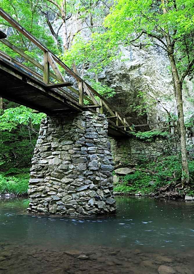 Natural Bridge Hotel, Trademark Collection by Wyndham