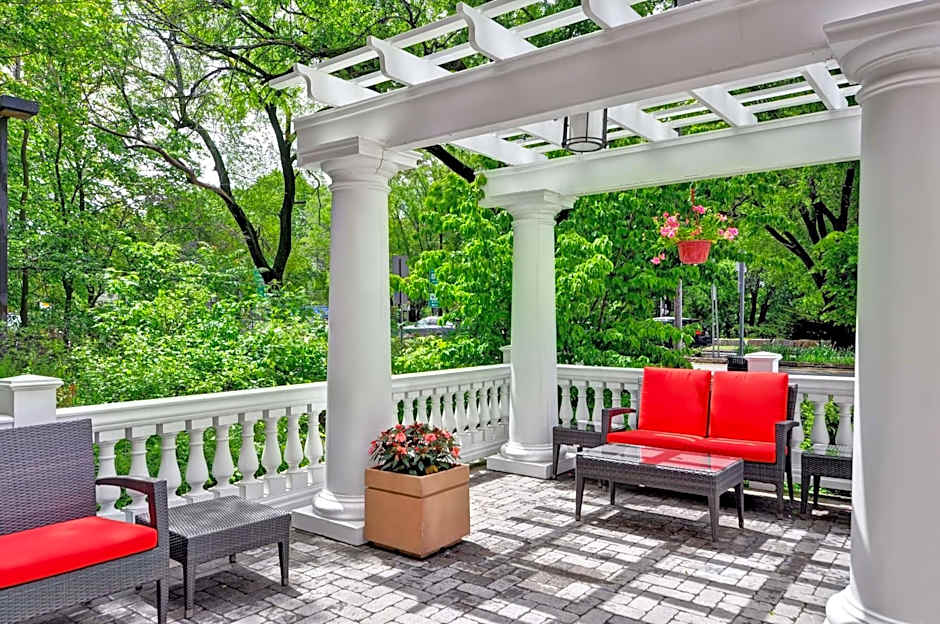 Homewood Suites By Hilton Cambridge-Arlington