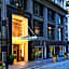 Renaissance by Marriott Cincinnati Downtown Hotel