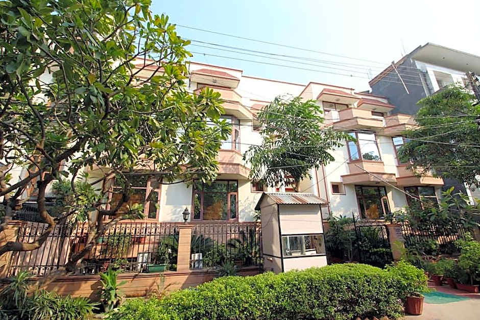 Ahuja Residency-DLF Phase II