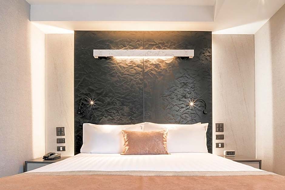 Aspira Gems Center Silom