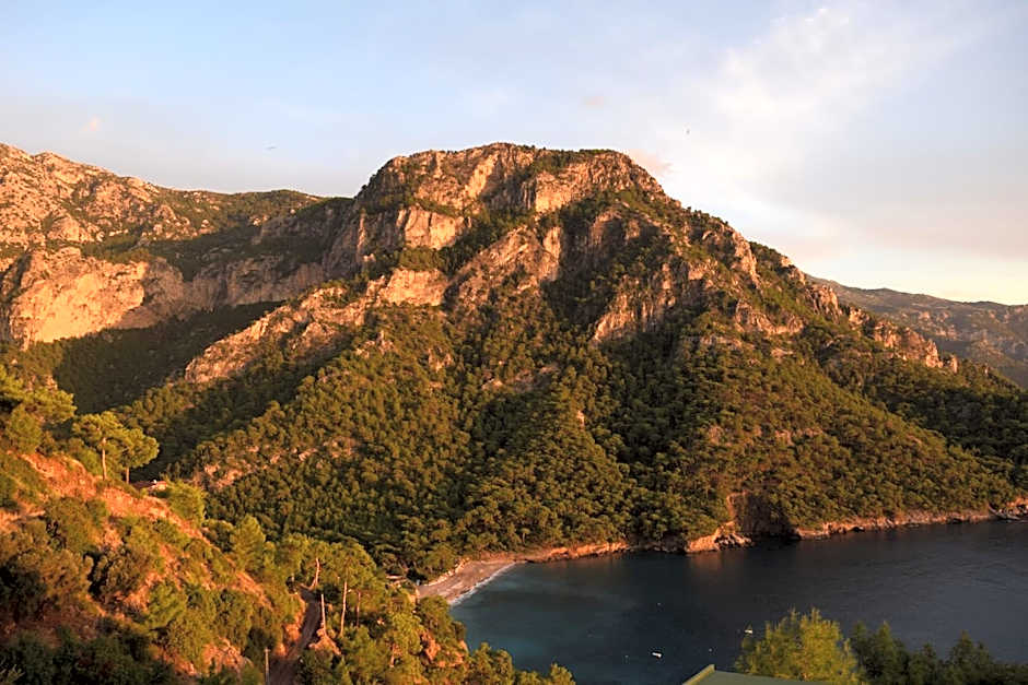 Kabak Avalon Bungalows