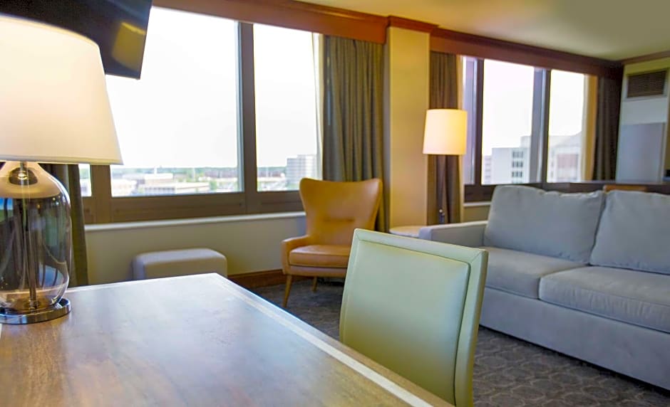 DoubleTree By Hilton Chicago - Oak Brook