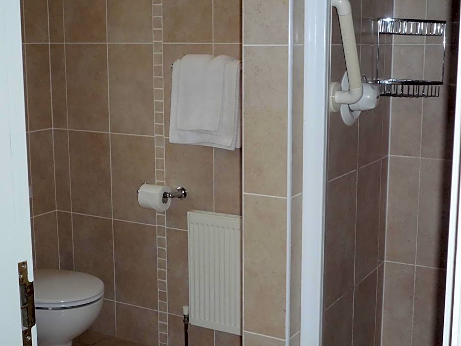 Avlon House Bed & Breakfast