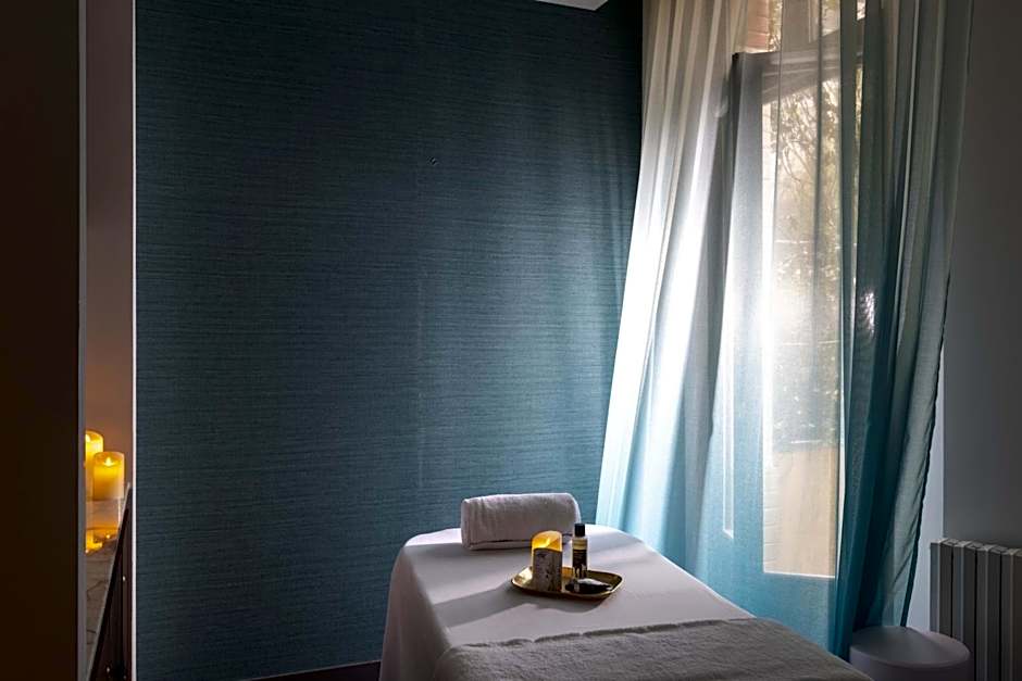 Victoria Palace Hotel