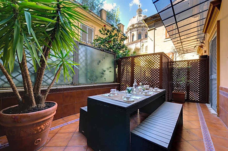 Lh Royal Suites Terrace