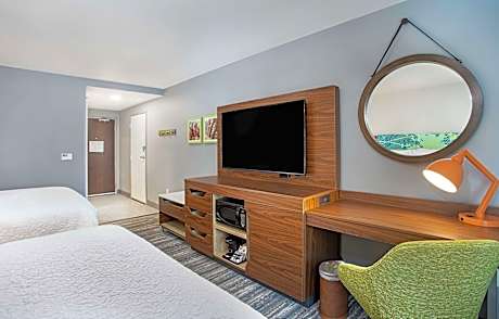 King Room W/ Sofa Bed Fridge And Microwave