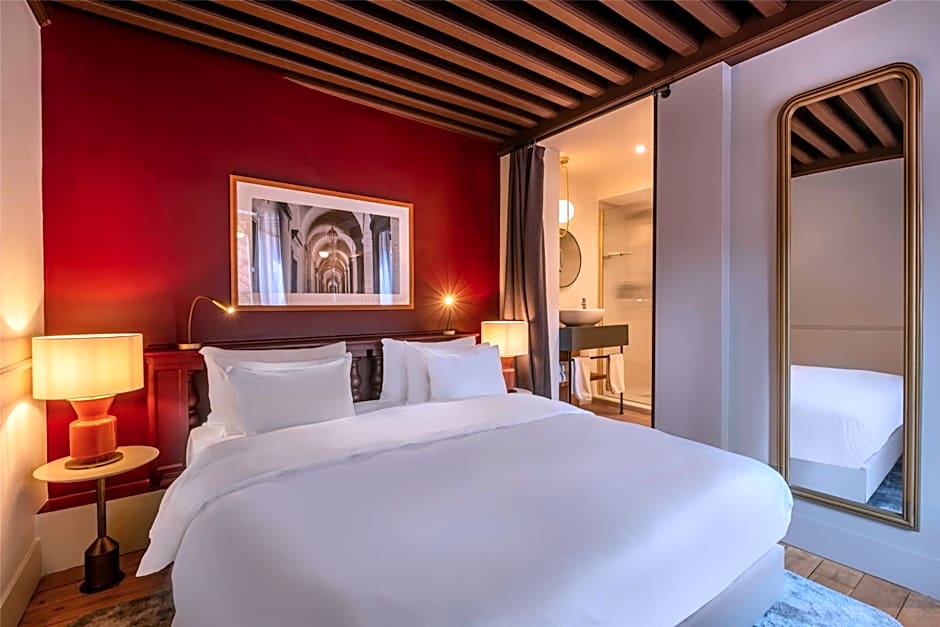 Cour des Loges Lyon, a Radisson Collection Hotel