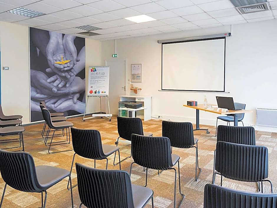 ibis Laval Le Relais D'Armor