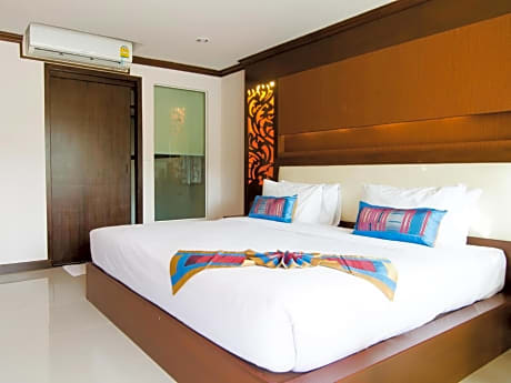 Super Deluxe Double Room with Pool View