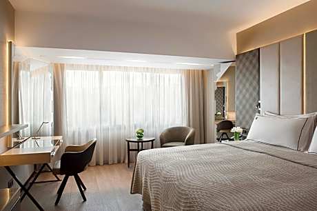 Superior Double or Twin Room with Inland View (No Balcony)