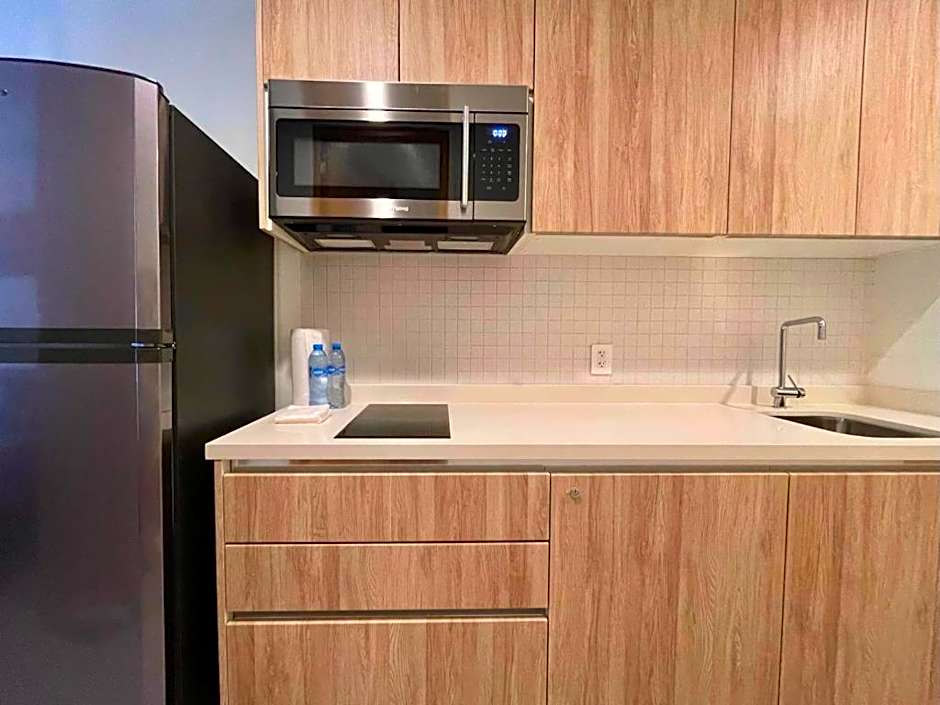 The Boat Condo by Andiani Travel