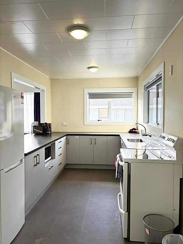 Kowhai & Colonial Motel