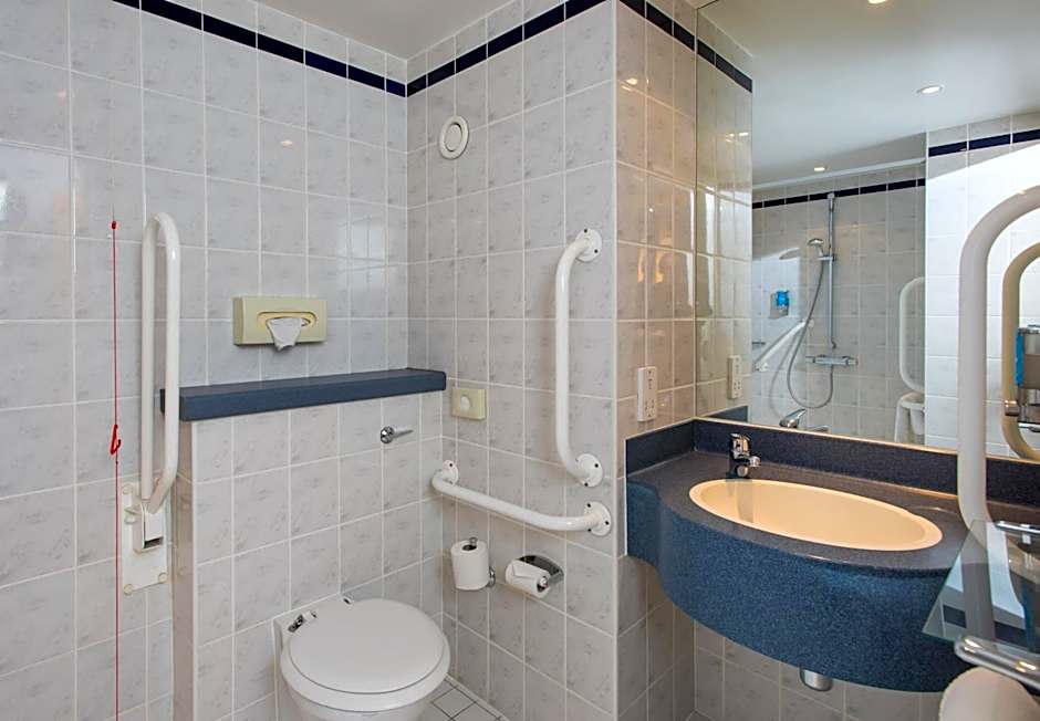 Holiday Inn Express Inverness By IHG