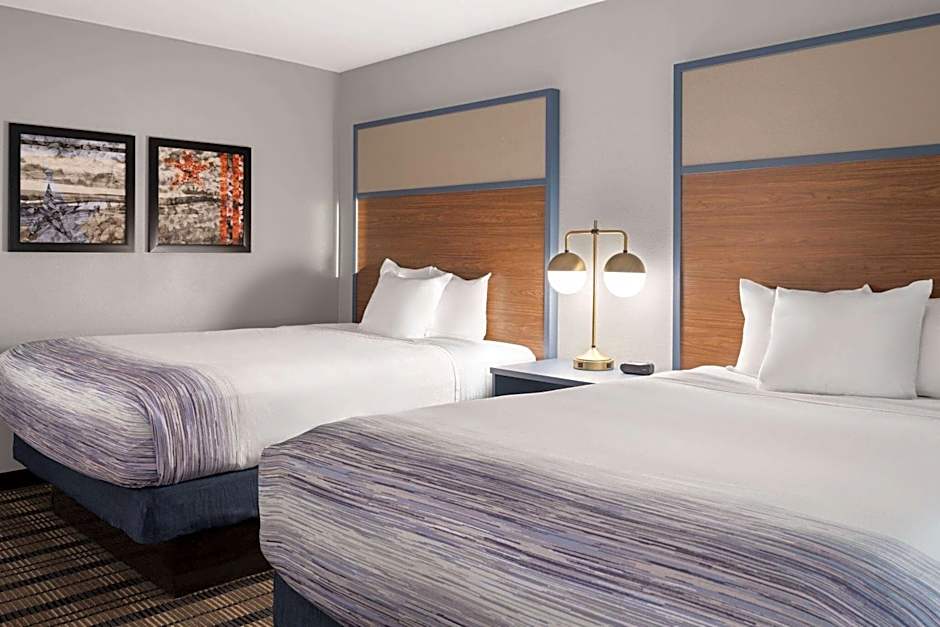 AmericInn by Wyndham Beaver Dam