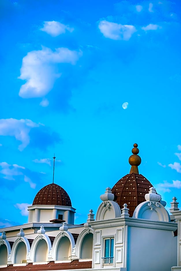 Oz Hotels Side Premium