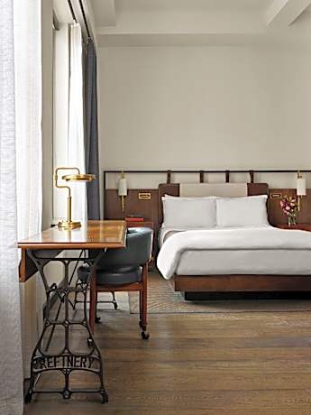 Studio Queen Room