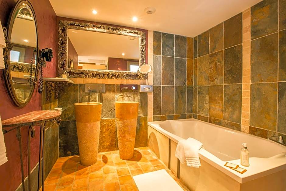 Hôtel Le Saint Cirq