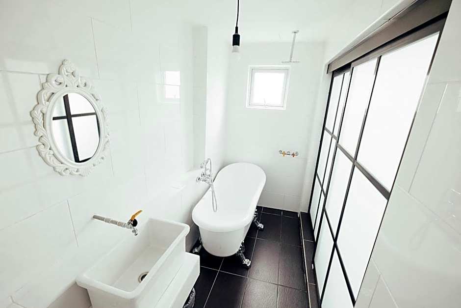 White Loft Hotel
