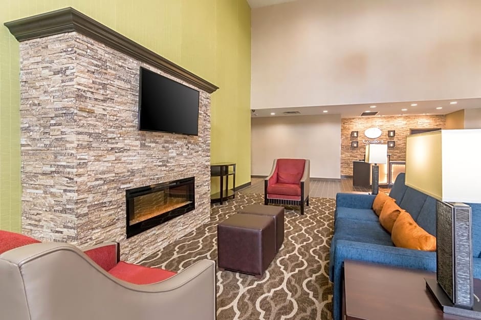 Comfort Suites Meridian and I-40