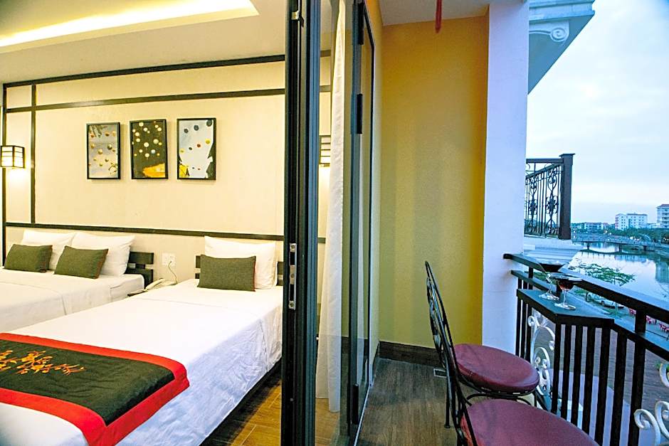 Hoi An Riverland Villa - Hoi An Center