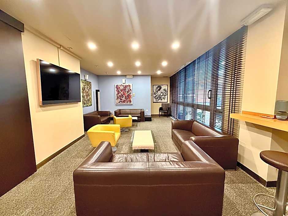 Executive Hotel