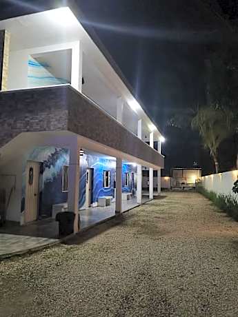 Blue Hotel