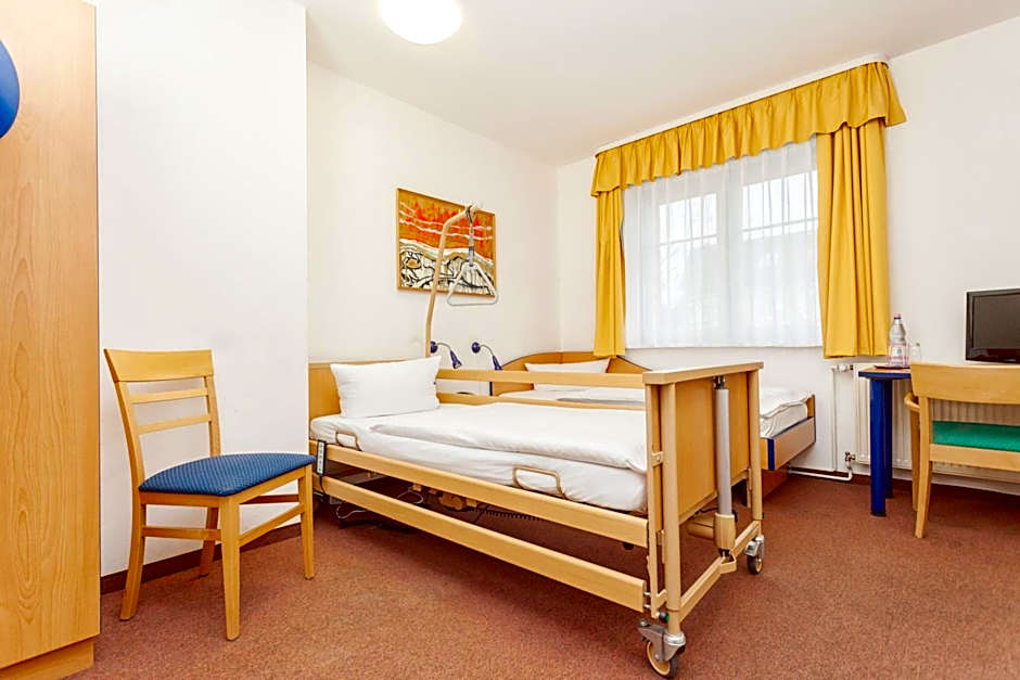 Hotel Mit-Mensch