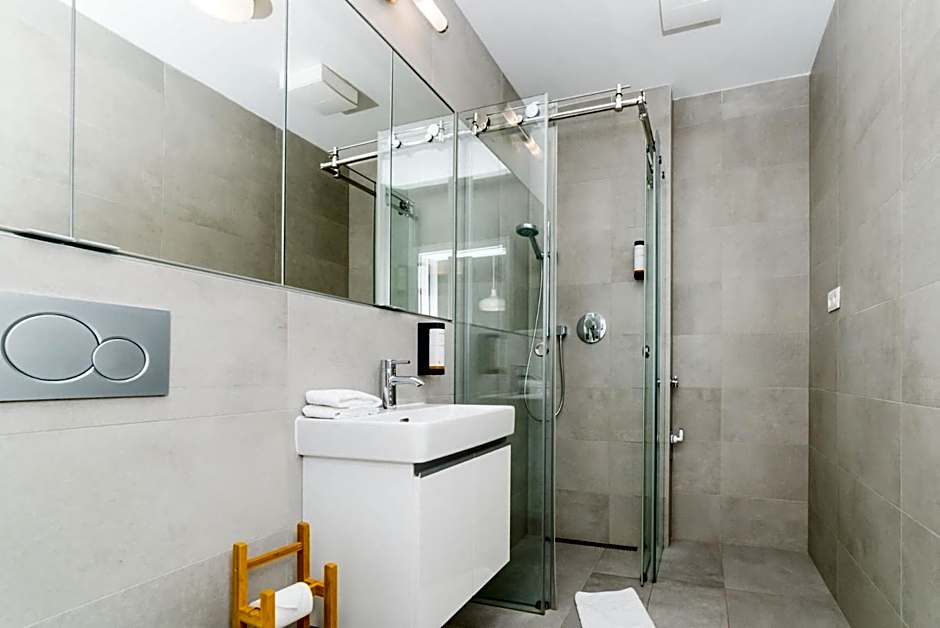 City Castle Apartments Free Parking