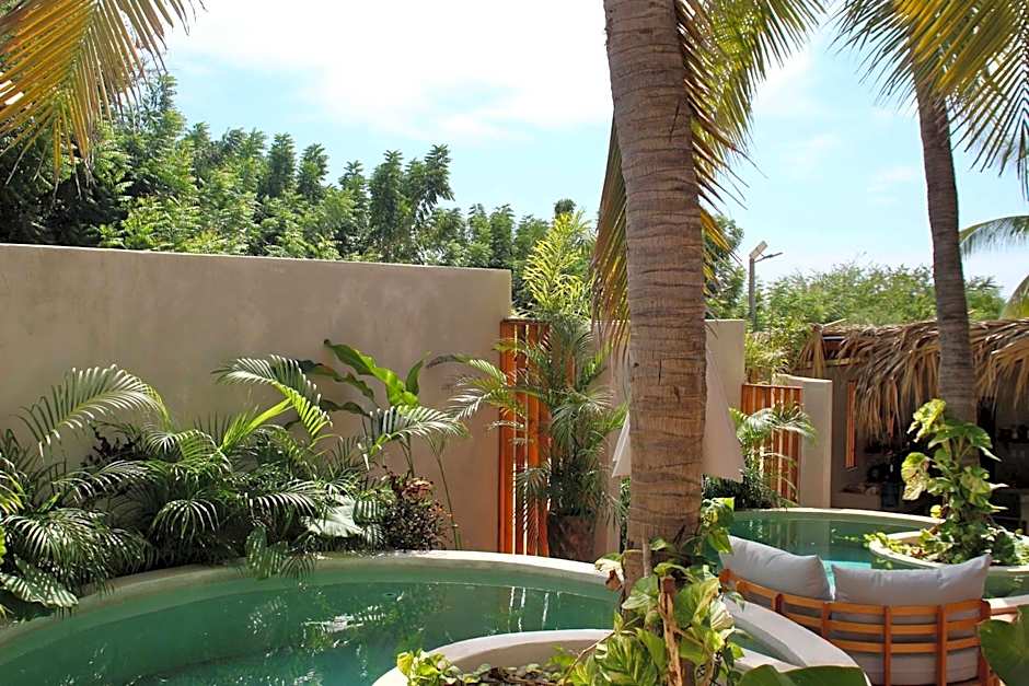 Casa Leah - Full Ocean View Apartment- Zicatela - AC in Bedroom - Steps To Beach - Steps to la Punta