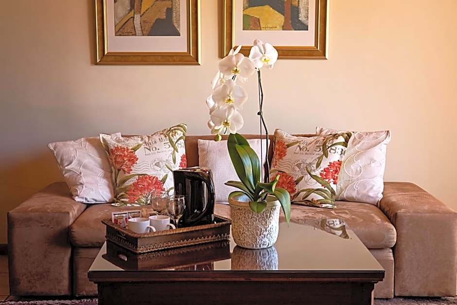 Oak Tree Lodge