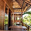 D'Muncuk Huts Lembongan
