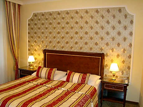 Premium Suite