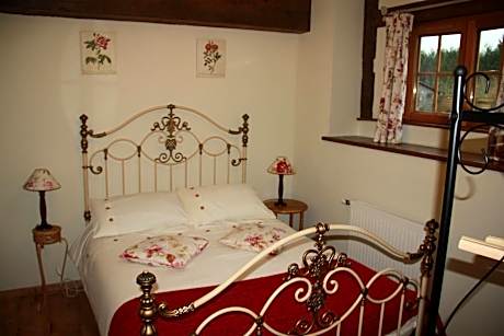 Single Room with Private Bathroom