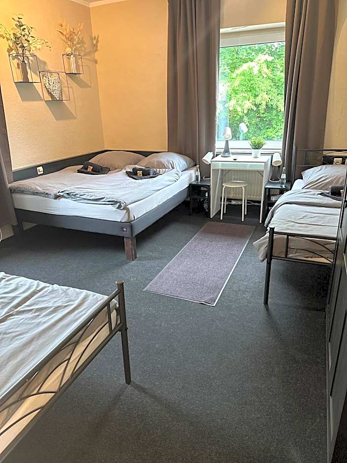Pott Hostel - Essen Steele