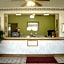 Super 8 by Wyndham Platte City Kansas City Area
