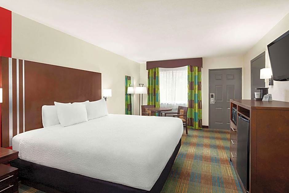 Ramada by Wyndham San Antonio Near SeaWorld/Lackland AFB