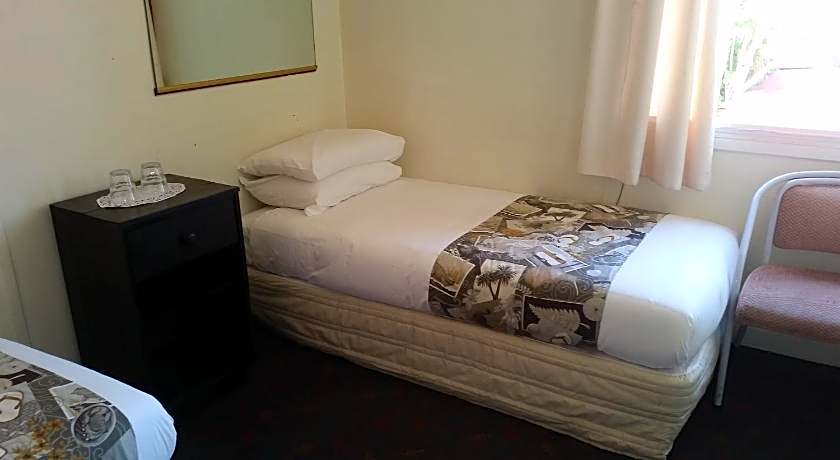 Whakatane Hotel