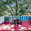 Bay Breeze Inn