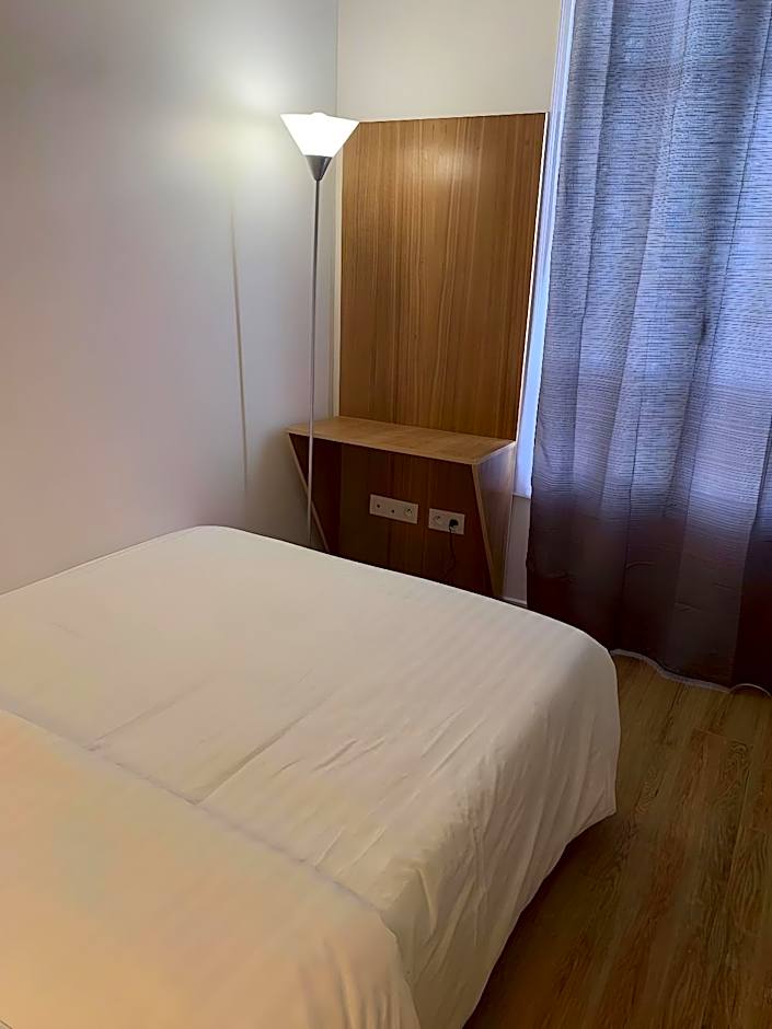 HOTEL DUPLEIX