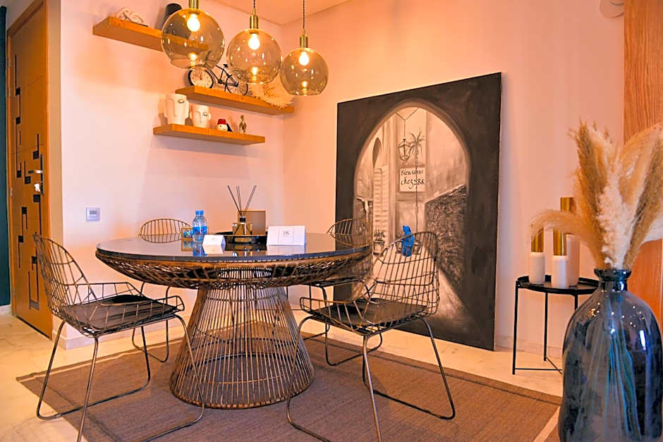 Appartement de prestige climatisé à l'hivernage 400m de la Gare