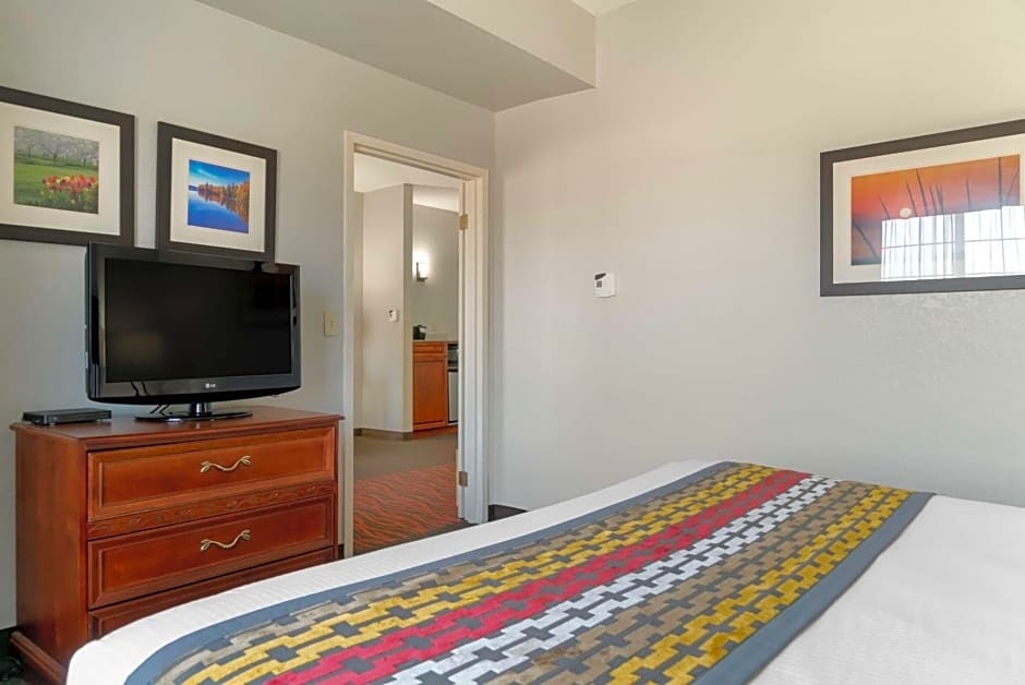 Best Western Executive Inn & Suites
