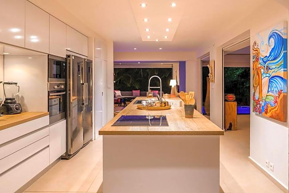 VILLA CALIFORNIA DE DAMPIERRE