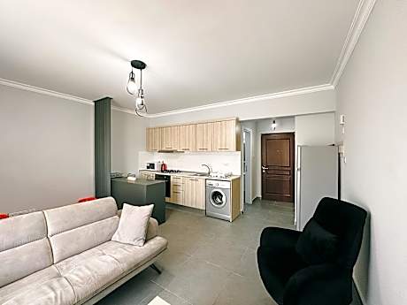 Studio in Royal Sun | Beach Resort | Pool View