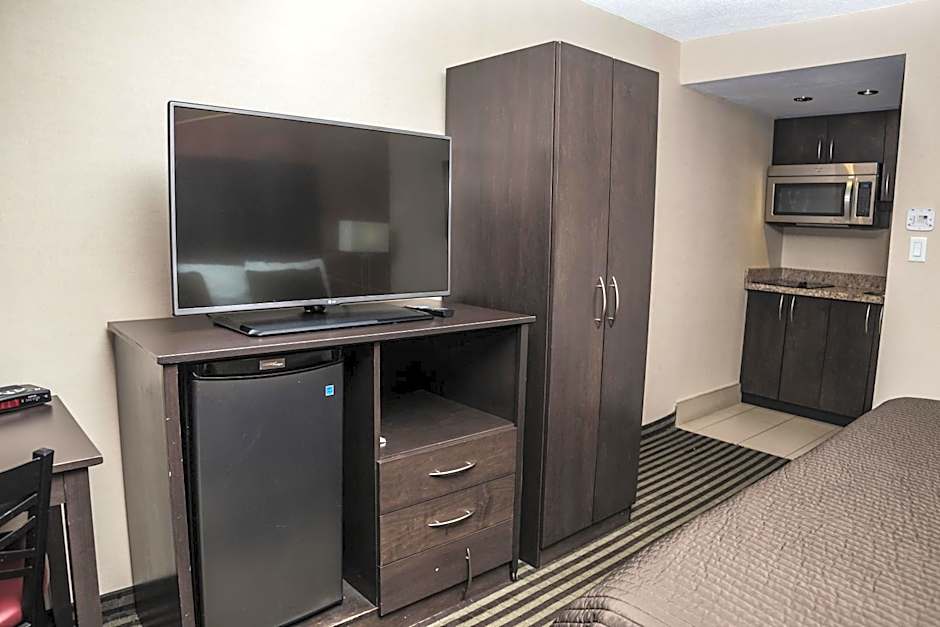 Mississauga Gate Inn