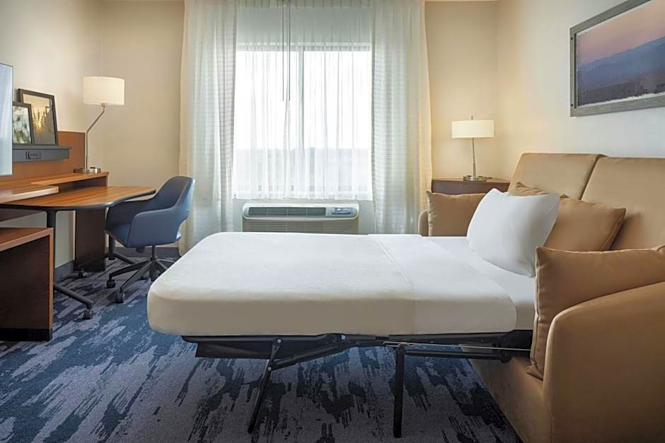 Fairfield Inn & Suites by Marriott Lincoln Southeast