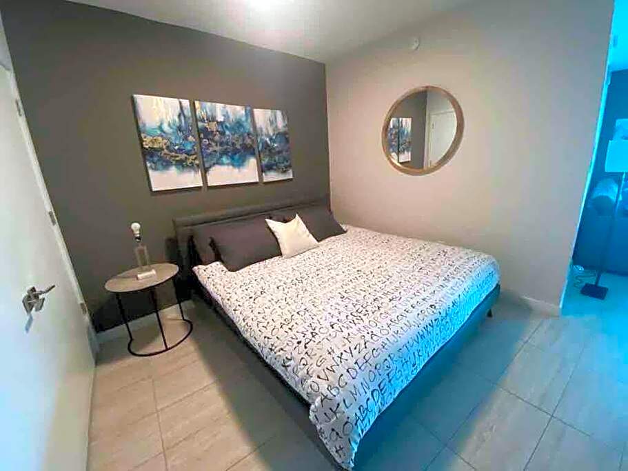 Luxury Oceanview Studio at Miami Design District