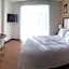 Hampton Inn By Hilton Santa Cruz Equipetrol