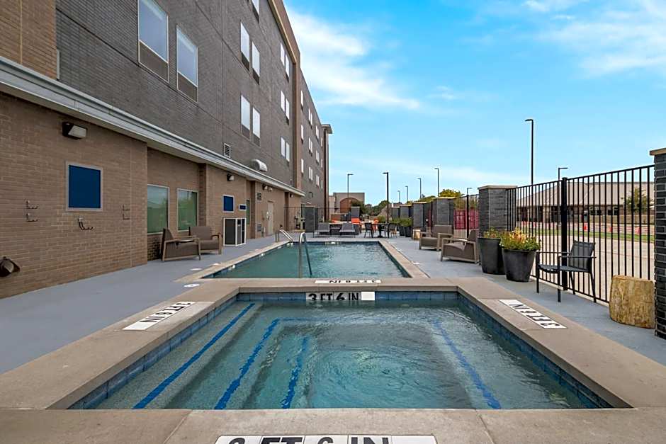 Four Points by Sheraton Plano