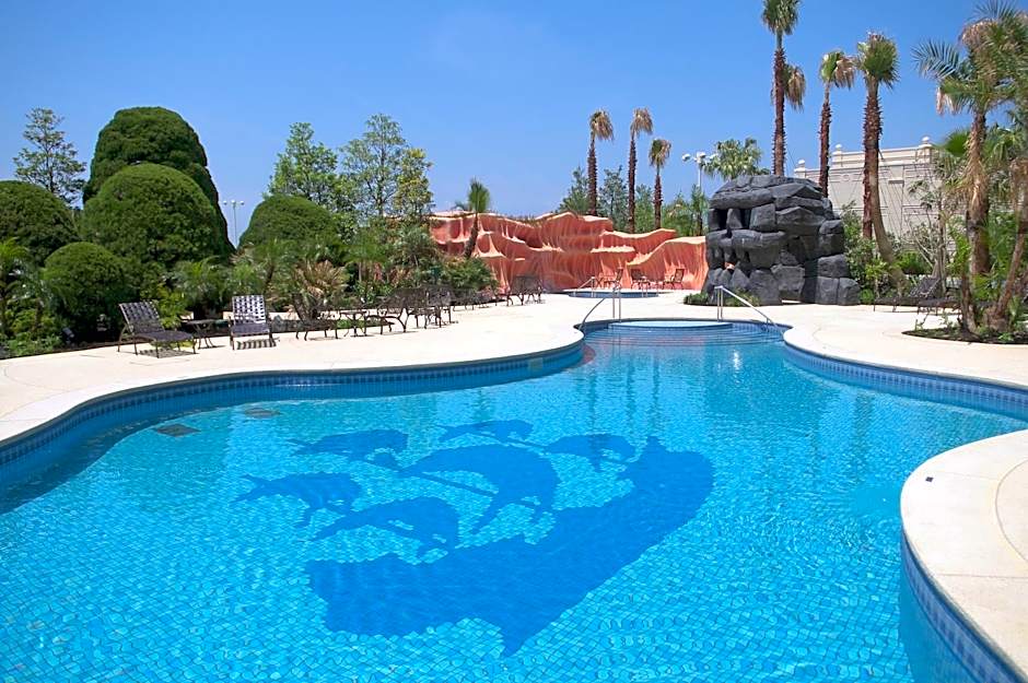 Tokyo Disneyland(R) Hotel